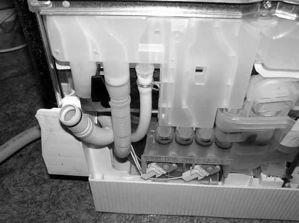 Андрей Кашкаров - Сам себе сантехник. Сантехнические дачные коммуникации