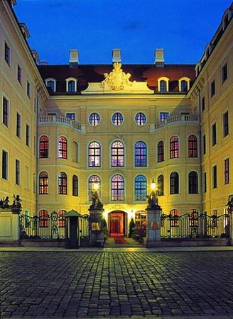 Виктория Завьялова, Валерия Башкирова - Лучшие отели мира