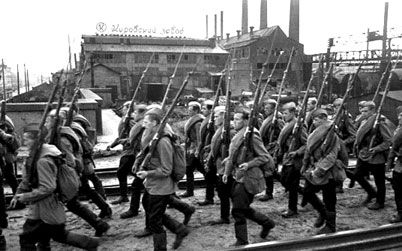 Владимир Побочный, Людмила Антонова - Предвоенные годы и первые дни войны