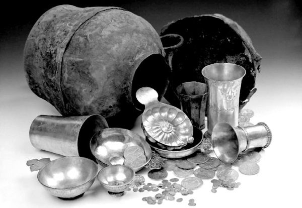 Ирина Сергиевская - Клады Москвы. Легендарные сокровища, тайники и подземелья