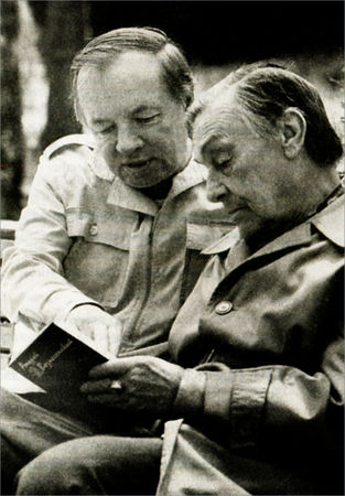 Арсений Тарковский - Судьба моя сгорела между строк