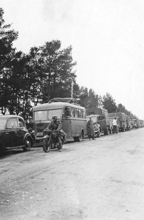 Владимир Побочный, Людмила Антонова - Предвоенные годы и первые дни войны