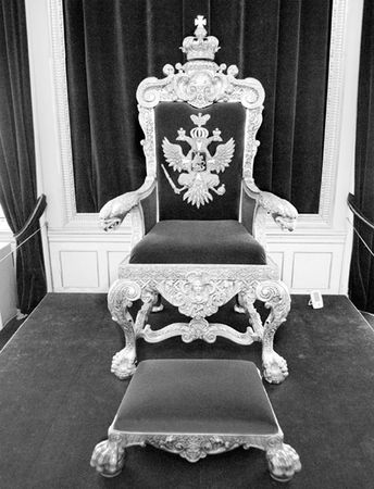 Андрей Гусаров - Гатчина. От прошлого к настоящему. История города и его жителей