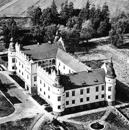 Марина Дмитриева - Италия в Сарматии. Пути Ренессанса в Восточной Европе