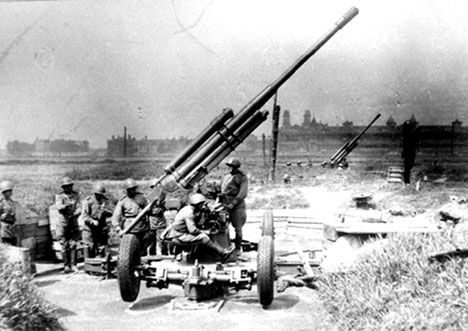 Владимир Побочный, Людмила Антонова - Предвоенные годы и первые дни войны