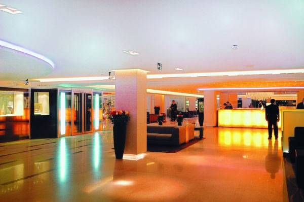 Виктория Завьялова, Валерия Башкирова - Лучшие отели мира