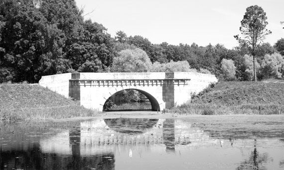 Андрей Гусаров - Гатчина. От прошлого к настоящему. История города и его жителей