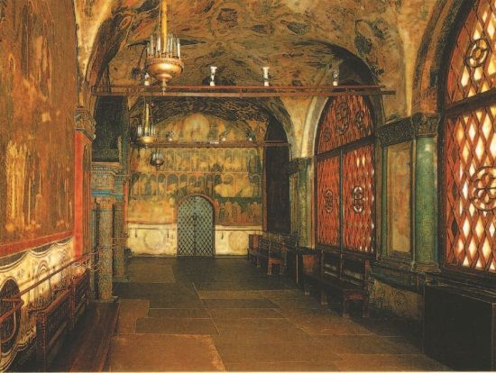 Елена Ривина - Знакомим дошкольников с семьей и родословной. Пособие для...