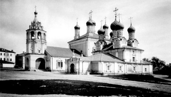 Ирина Сергиевская - Клады Москвы. Легендарные сокровища, тайники и подземелья