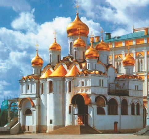 Елена Ривина - Знакомим дошкольников с семьей и родословной. Пособие для...