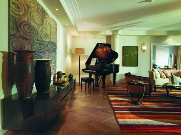 Виктория Завьялова, Валерия Башкирова - Лучшие отели мира