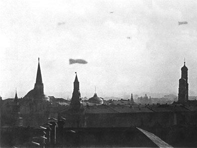 Владимир Побочный, Людмила Антонова - Предвоенные годы и первые дни войны