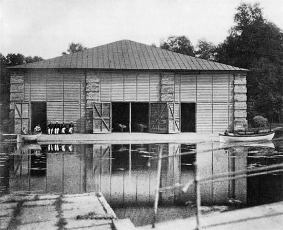 Андрей Гусаров - Гатчина. От прошлого к настоящему. История города и его жителей