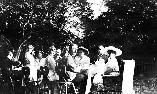 Сергей Пушкарев, Оксана Захарова - Российское церемониальное застолье....