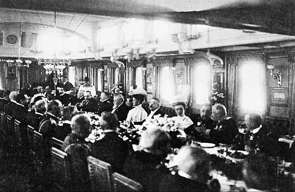 Сергей Пушкарев, Оксана Захарова - Российское церемониальное застолье....