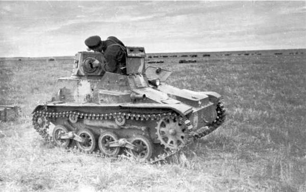 Максим Коломиец - Танки на Халхин-Голе