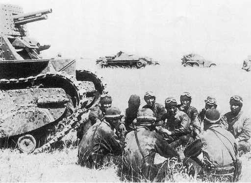 Максим Коломиец - Танки на Халхин-Голе