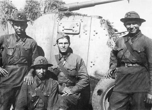 Максим Коломиец - Танки на Халхин-Голе