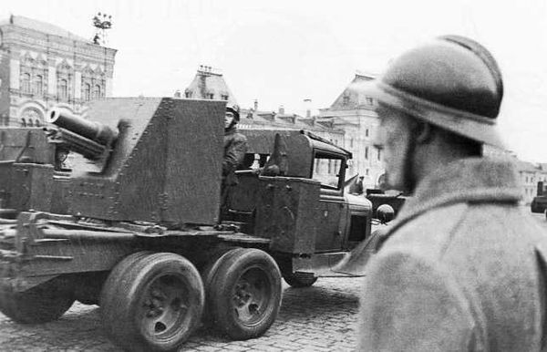 Максим Коломиец - Танки на Халхин-Голе