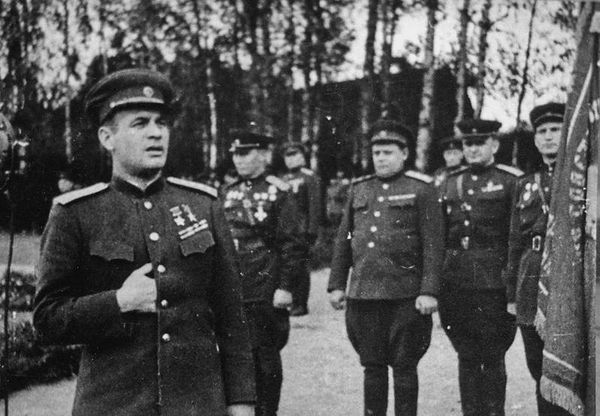 Владимир Карпов - Генерал армии Черняховский