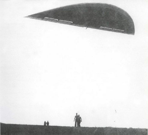 Дмитрий Соболев - Столетняя история "летающего крыла"