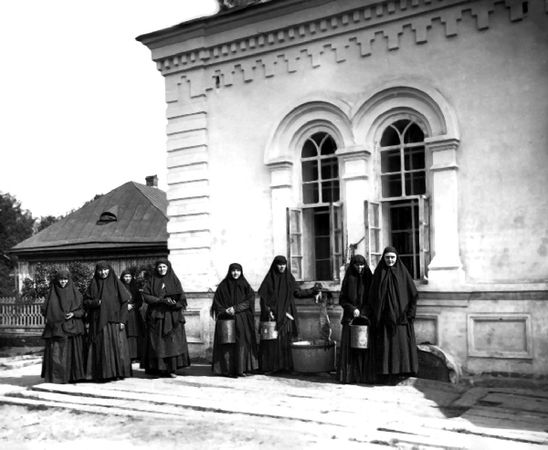 Леонид Бежин - Дивеево. Русская земля обетованная