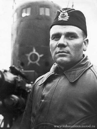 Валерий Граждан - Военные приключения комендора-подводника старшины Дерябина