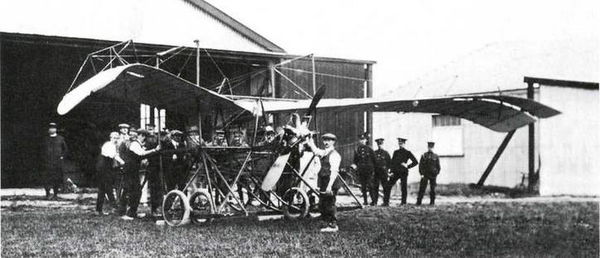 Дмитрий Соболев - Столетняя история "летающего крыла"