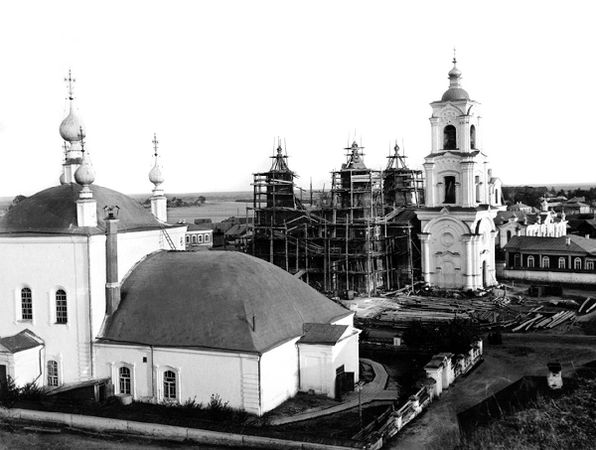 Леонид Бежин - Дивеево. Русская земля обетованная