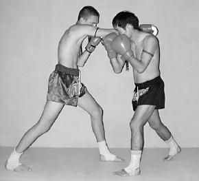 Аман Атилов, Бим Бэкман - 100 лучших приёмов тайландского бокса