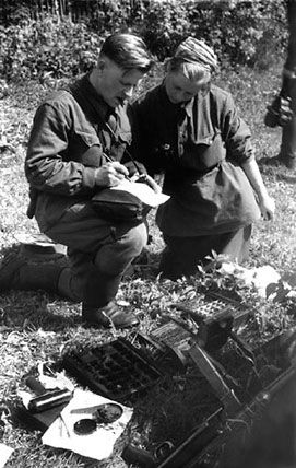 Владимир Побочный, Людмила Антонова - Весенне-летние бои (21.04.-16.07.1942 г.)