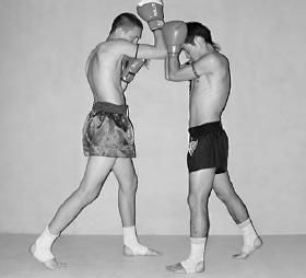 Аман Атилов, Бим Бэкман - 100 лучших приёмов тайландского бокса