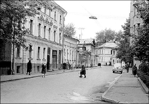 Сергей Романюк - Арбат. В лабиринте переулков