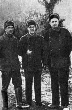 Михаил Алексеенко - Глубинами черноморскими испытанные. (записки инженера-подводника)