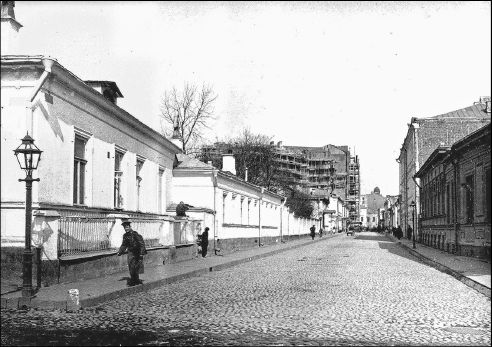 Сергей Романюк - Арбат. В лабиринте переулков
