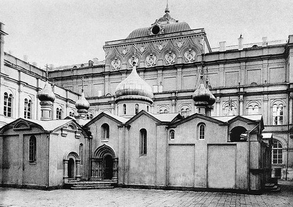 Александр Воронов - Монастыри Московского Кремля