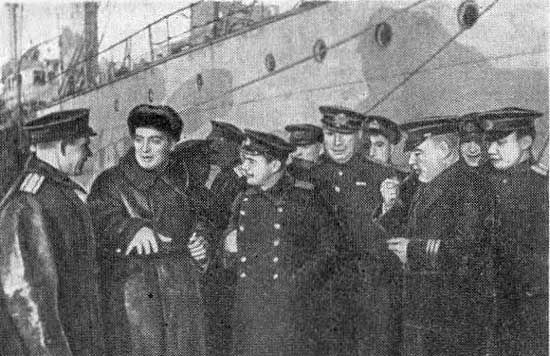 Михаил Алексеенко - Глубинами черноморскими испытанные. (записки инженера-подводника)