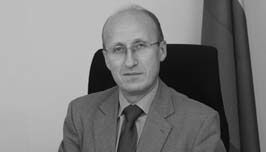 Иван Табуреткин - Сердюков гейт. Мебель, женщины, миллиарды. Жизнь и нравы...