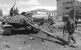 Иван Табуреткин - Сердюков гейт. Мебель, женщины, миллиарды. Жизнь и нравы...