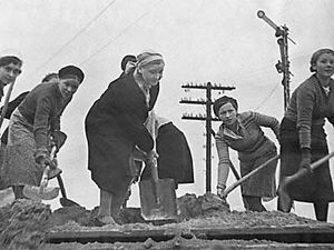 Владимир Побочный, Людмила Антонова - Курская великая битва (01.06.1943 -...