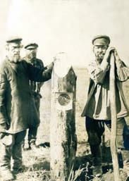 Виктор Ревякин, Валерий Клюшников - Земля и люди. Каждый при своем