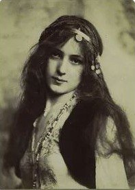 читать Неожиданное приобретение Виттории Флорабелио